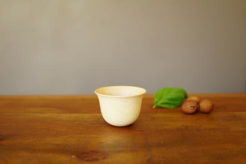 Petite tasse à saké (jitsugetsu)